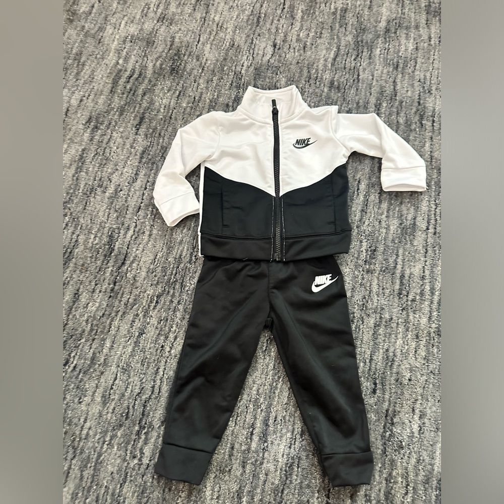 2 pc Nike DriFit Jacket & Pants
